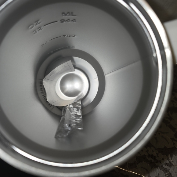 Serengeti White Cat Tumbler - Picture 6 of 6